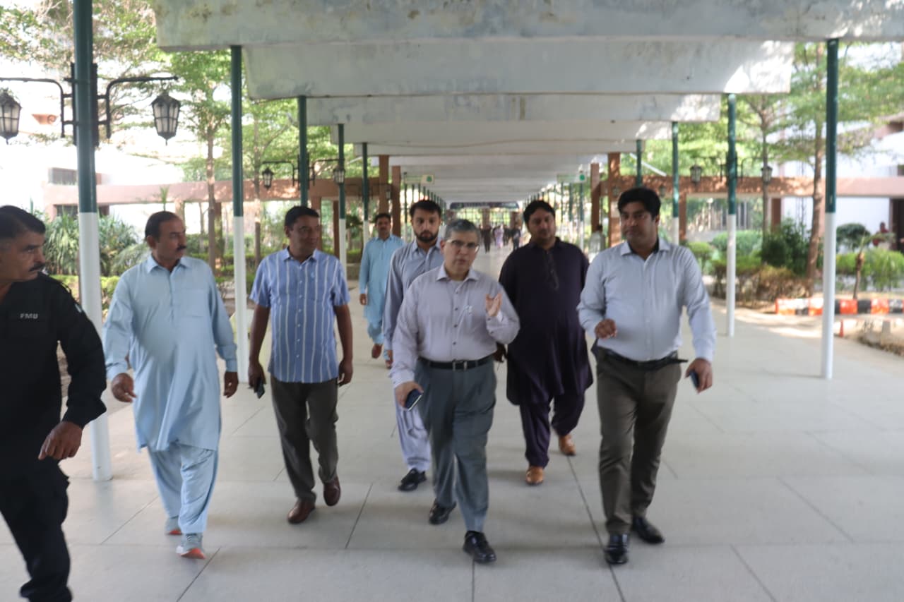 Vice Chancellor Campus Round at Faisalabad Medical University