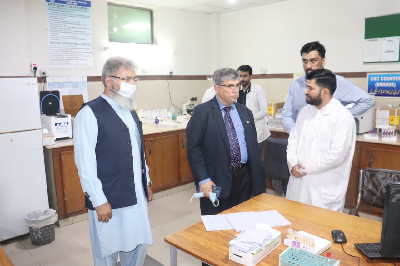 Vice Chancellor Visit to Faisalabad Teaching Hospital