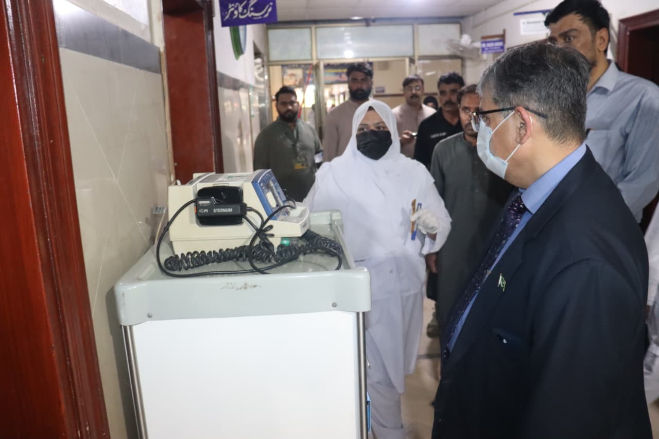 Vice Chancellor Visit to Faisalabad Teaching Hospital