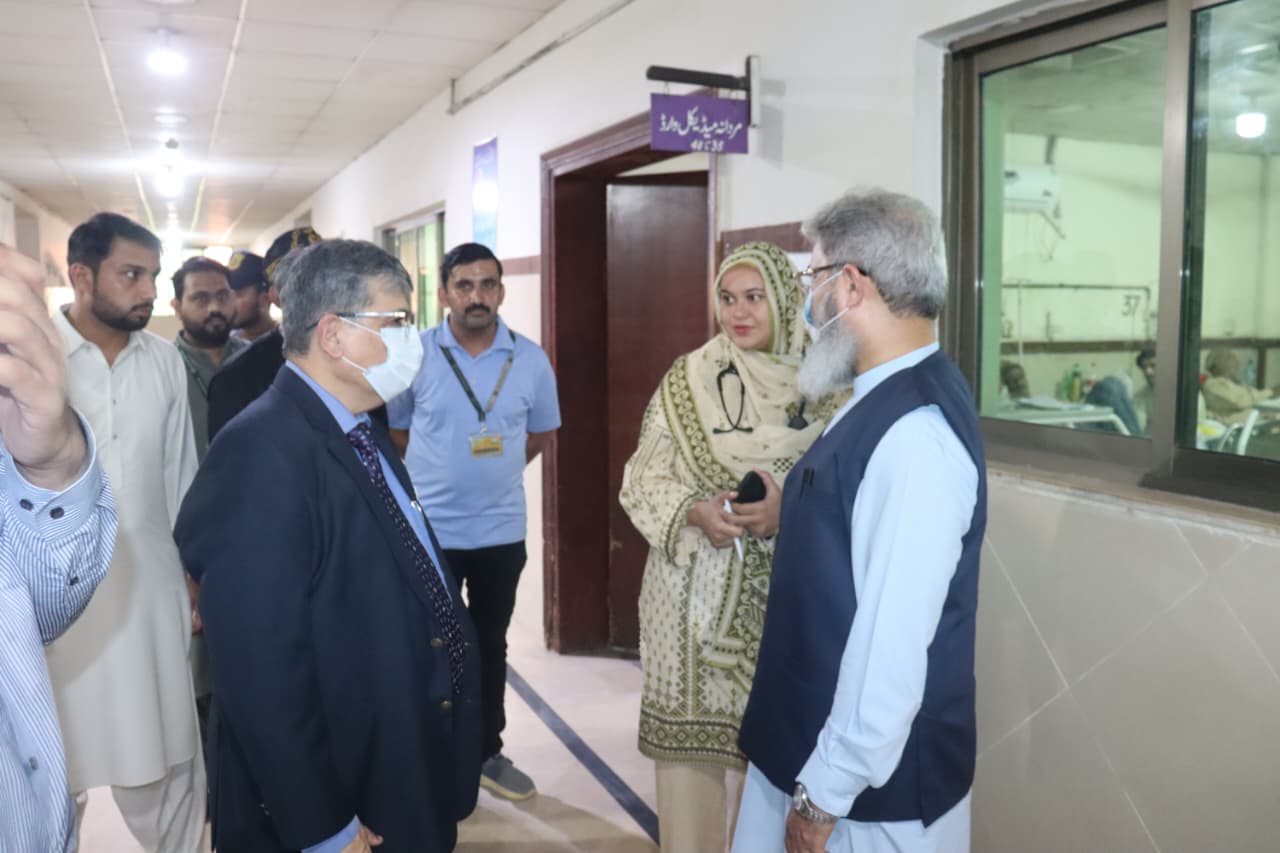 Vice Chancellor Visit to Faisalabad Teaching Hospital