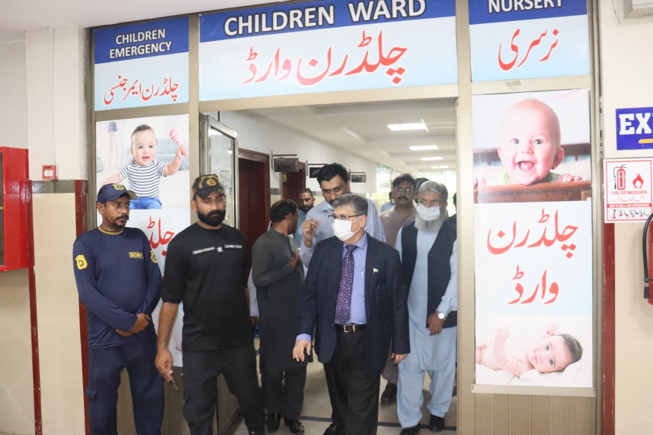 Vice Chancellor Visit to Faisalabad Teaching Hospital