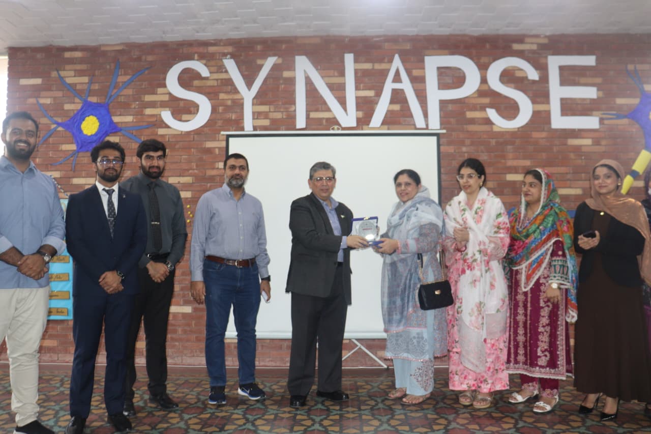 Medical Students Participating in Synapse Quiz Competition